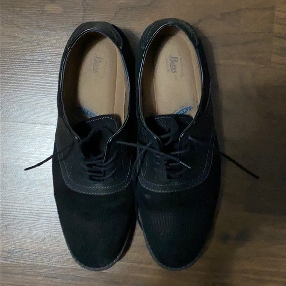 Shoes - Picture 4 of 5